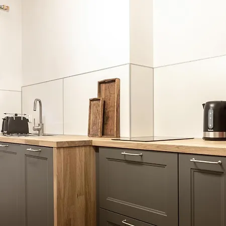 Panorama By Golden Apartman *